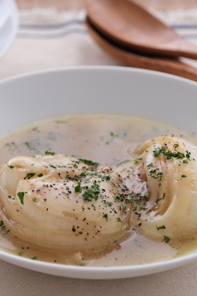 新玉ねぎで作る濃厚オニオンスープ