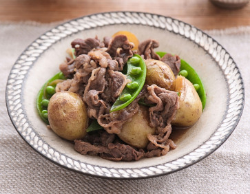 新じゃがと牛肉のうまだし煮