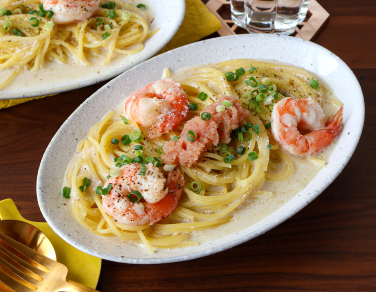 生クリームなし!フライパンひとつで作れるえびと明太の濃厚クリームパスタ