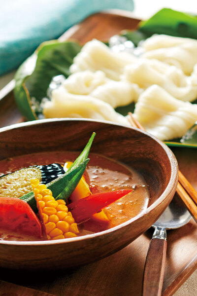 うまだしを使ったこく旨スープカリー冷やしつけ麺