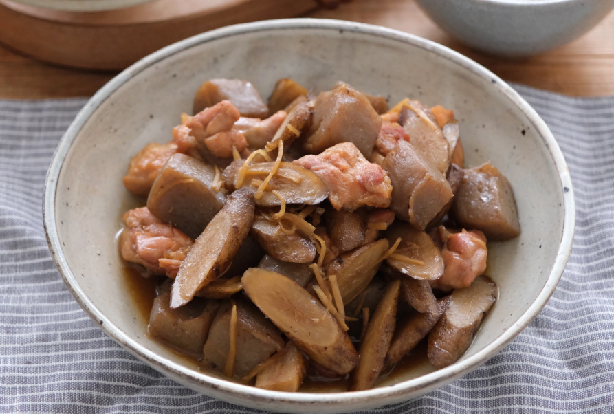 鶏とごぼうのしょうが煮