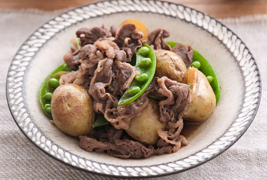 新じゃがと牛肉のうまだし煮