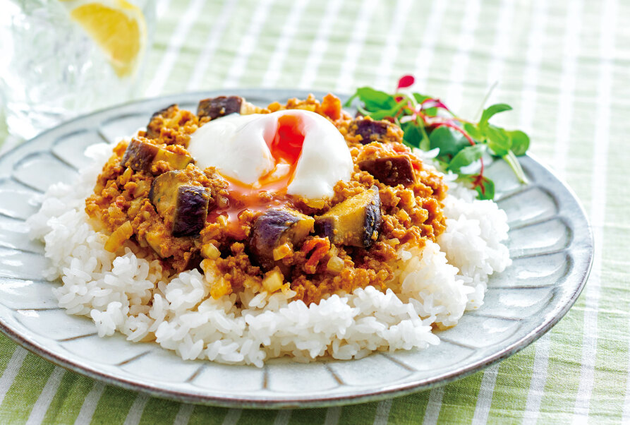 夏野菜たっぷりドライカレー