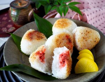 明太マヨネーズが香ばしい！明太昆布焼きおにぎり